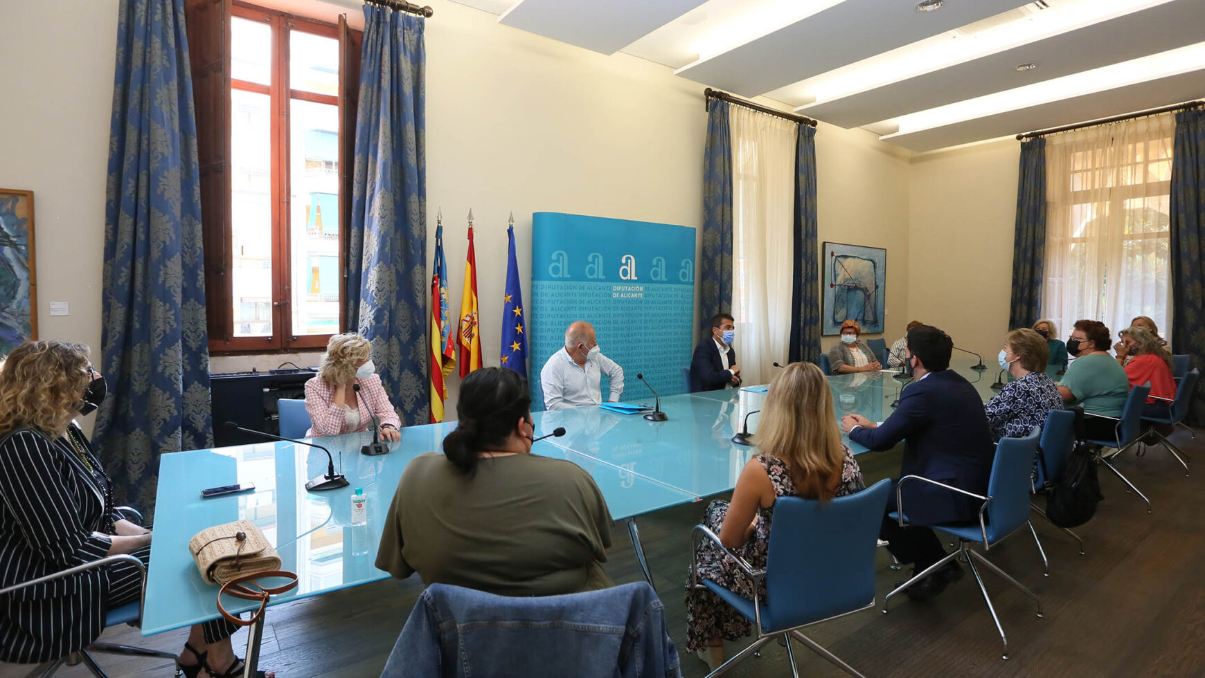 Reunión de la Red Juntas con el presidente de la Diputación de Alicante