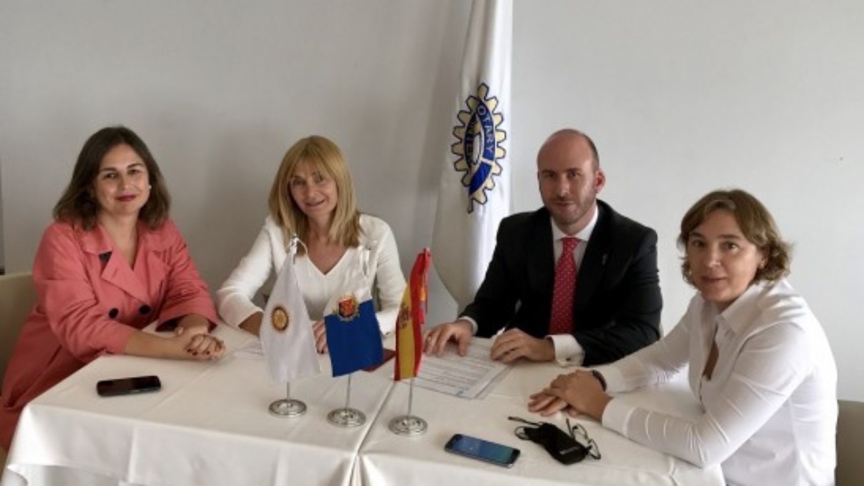 AEPA firma una línea de crédito con Rotary Club Alicante Puerto